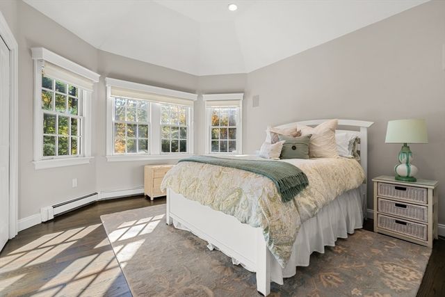 120 Deerfield Ln, Hanover, MA 02339