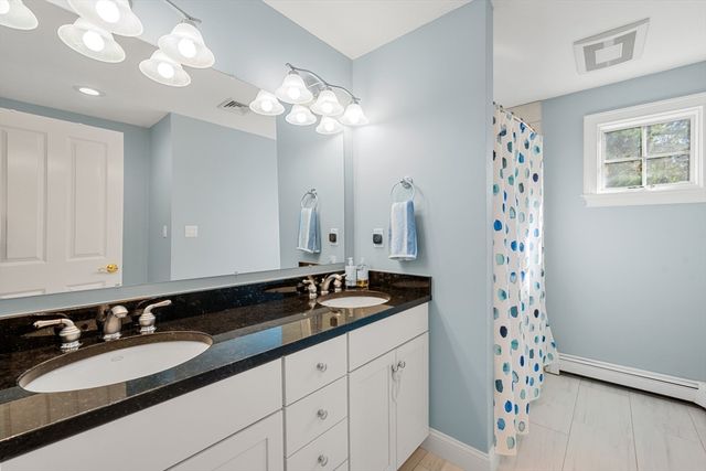 120 Deerfield Ln, Hanover, MA 02339