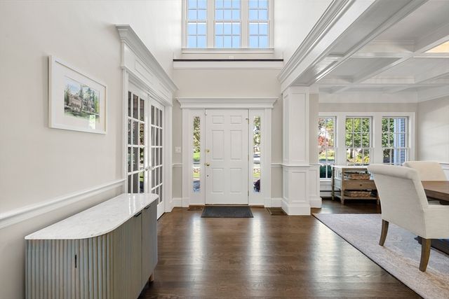 120 Deerfield Ln, Hanover, MA 02339