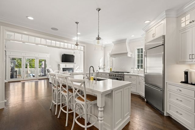 120 Deerfield Ln, Hanover, MA 02339