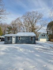 6215 Beech Drive, Surrey Twp, MI 48632