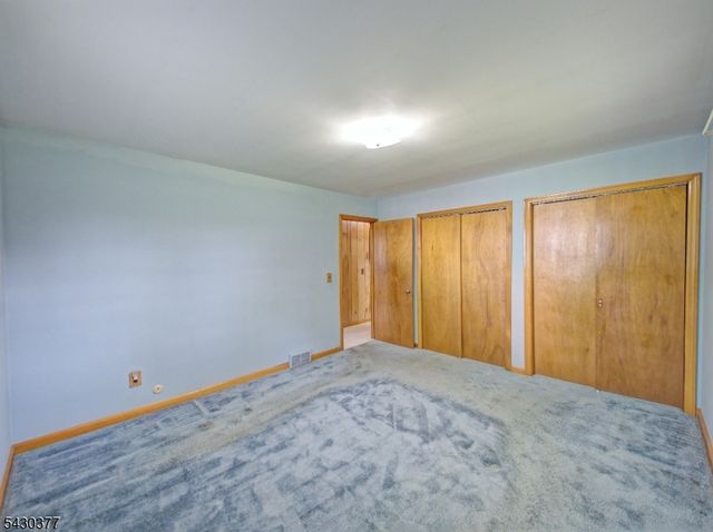 55 New Amwell Rd, Hillsborough Twp., NJ 08844