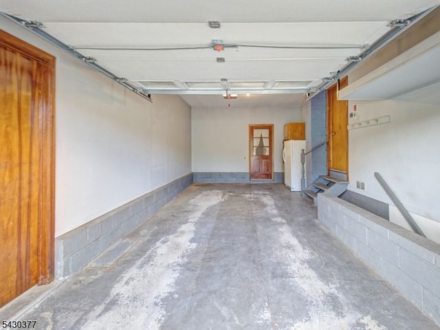 55 New Amwell Rd, Hillsborough Twp., NJ 08844