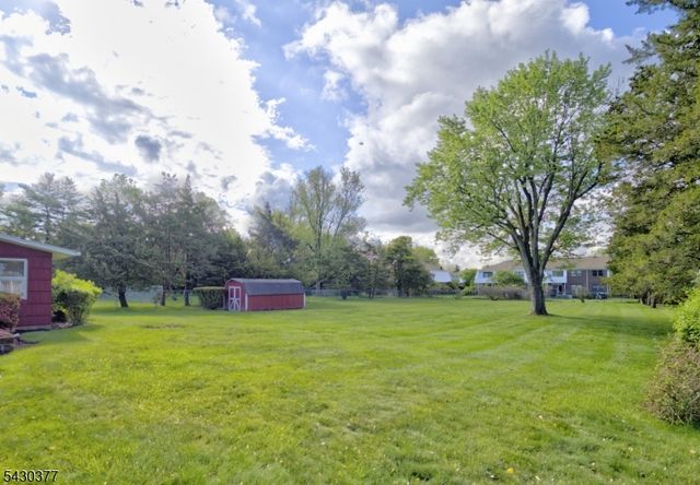 55 New Amwell Rd, Hillsborough Twp., NJ 08844