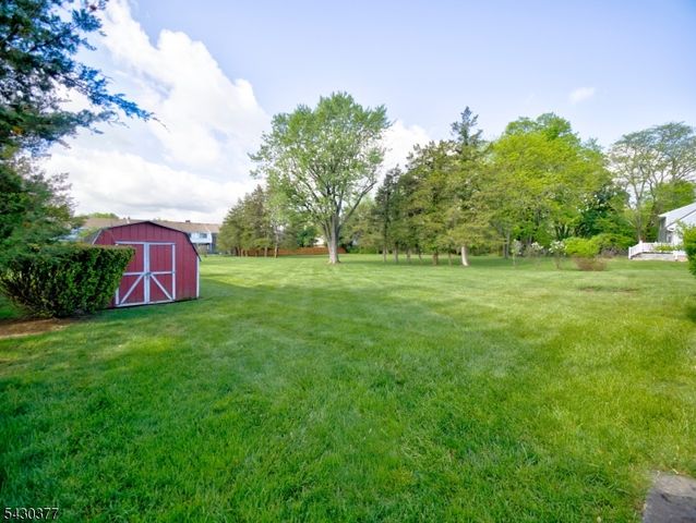55 New Amwell Rd, Hillsborough Twp., NJ 08844