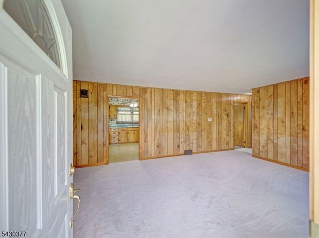 55 New Amwell Rd, Hillsborough Twp., NJ 08844