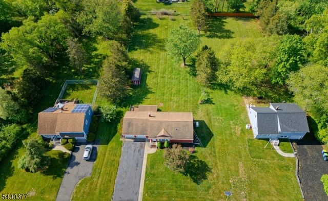 55 New Amwell Rd, Hillsborough Twp., NJ 08844