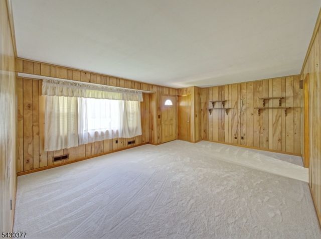 55 New Amwell Rd, Hillsborough Twp., NJ 08844