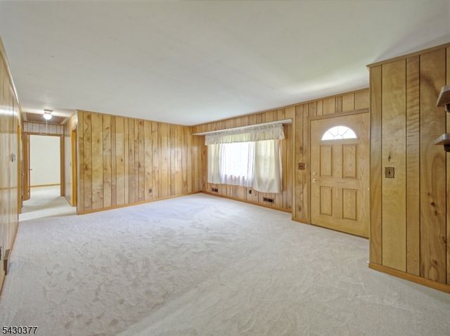 55 New Amwell Rd, Hillsborough Twp., NJ 08844