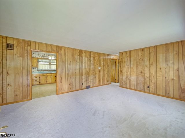55 New Amwell Rd, Hillsborough Twp., NJ 08844