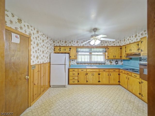 55 New Amwell Rd, Hillsborough Twp., NJ 08844