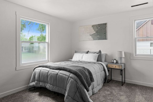 617 E Garland Ave, Spokane, WA 99207
