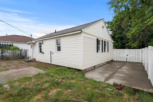 617 E Garland Ave, Spokane, WA 99207