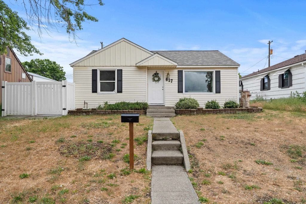 617 E Garland Ave, Spokane, WA 99207