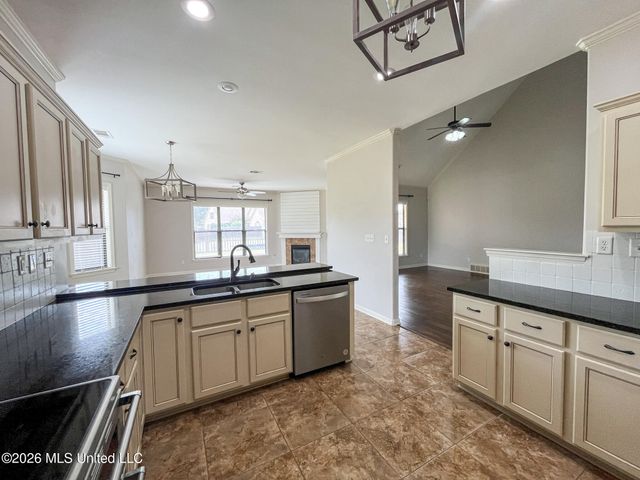 14383 Buttercup Drive, Olive Branch, MS 38654