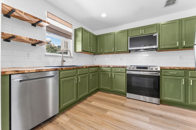 1725 Trego Drive, Fort Worth, TX 76247