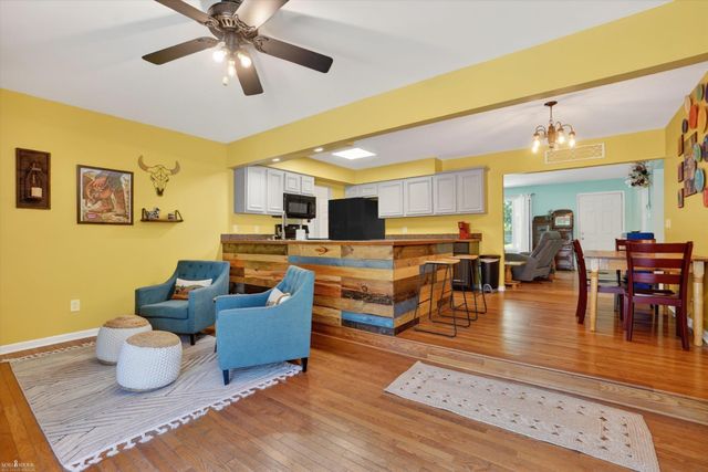 313 Dutch Mill Drive, Flushing, MI 48433