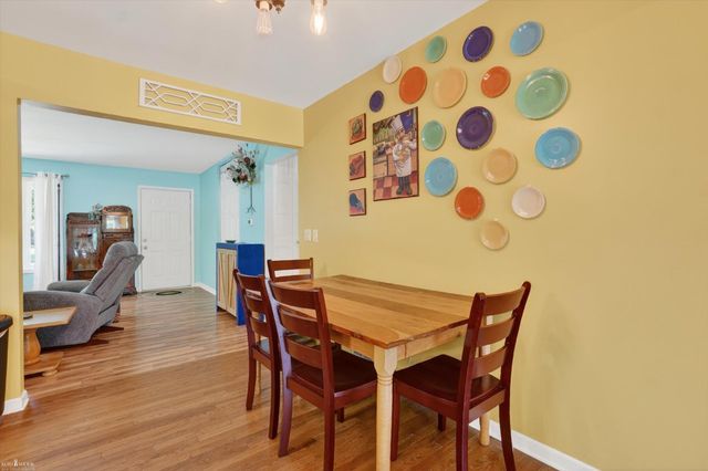 313 Dutch Mill Drive, Flushing, MI 48433