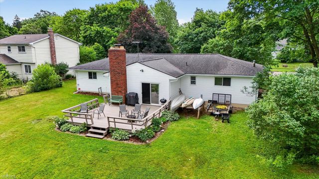 313 Dutch Mill Drive, Flushing, MI 48433