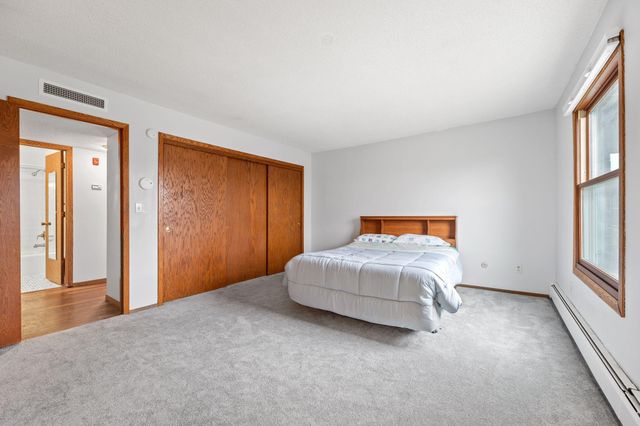 2250 Midland Grove Road 307, Roseville, MN 55113