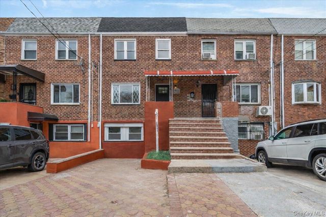 186-01 Henderson Avenue, Hollis, NY 11423