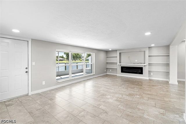 2115 Saint Croix AVE, Fort Myers, FL 33905