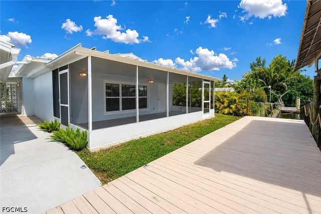 2115 Saint Croix AVE, Fort Myers, FL 33905