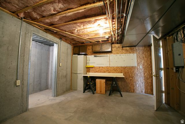 1395 E 5600 S, South Ogden, UT 84403