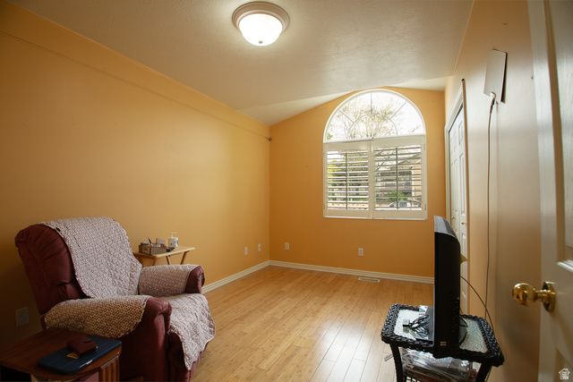 1395 E 5600 S, South Ogden, UT 84403
