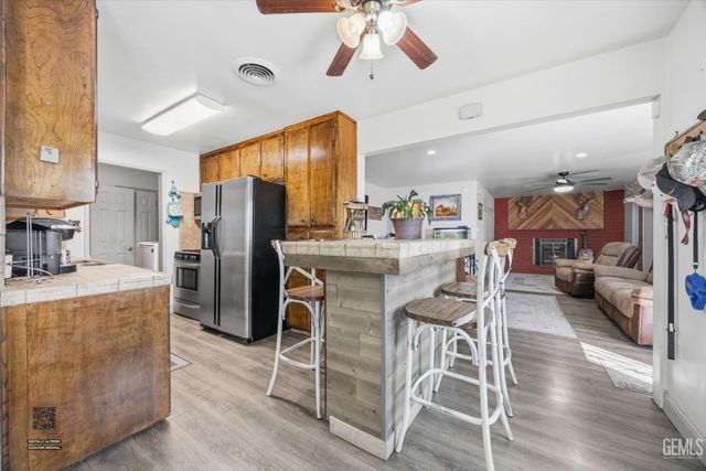 4861 Putter Lane, Bakersfield, CA 93308
