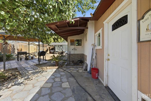 4861 Putter Lane, Bakersfield, CA 93308