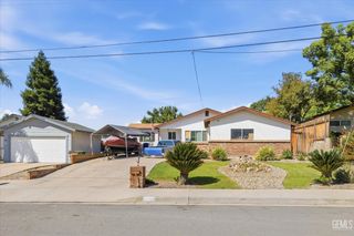 4861 Putter Lane, Bakersfield, CA 93308