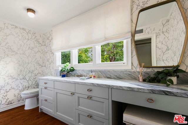 291 Loring Avenue, Los Angeles, CA 90024
