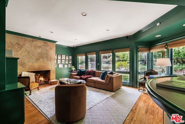291 Loring Avenue, Los Angeles, CA 90024