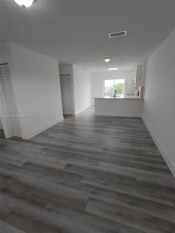 5435 W 24th Ave 78, Hialeah, FL 33016