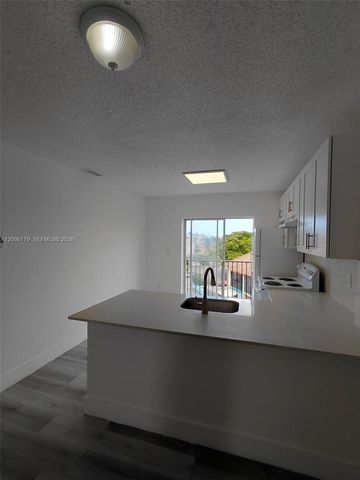 5435 W 24th Ave 78, Hialeah, FL 33016