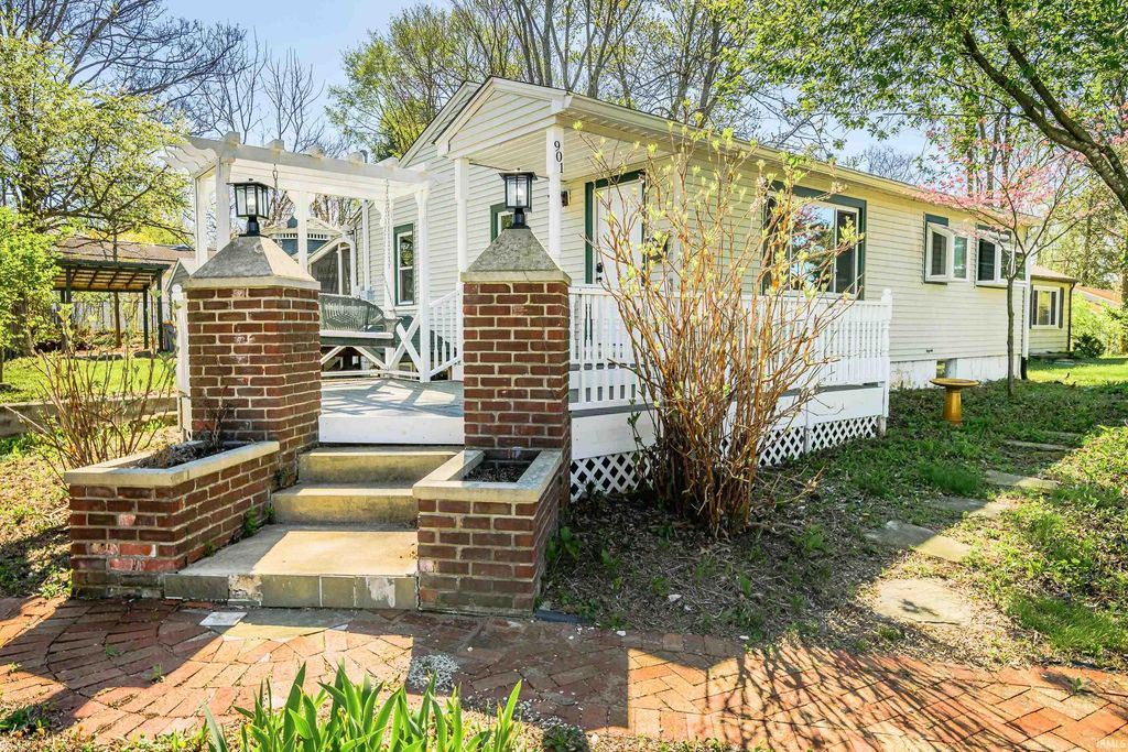 901 S Lincoln Street, Bloomington, IN 47401