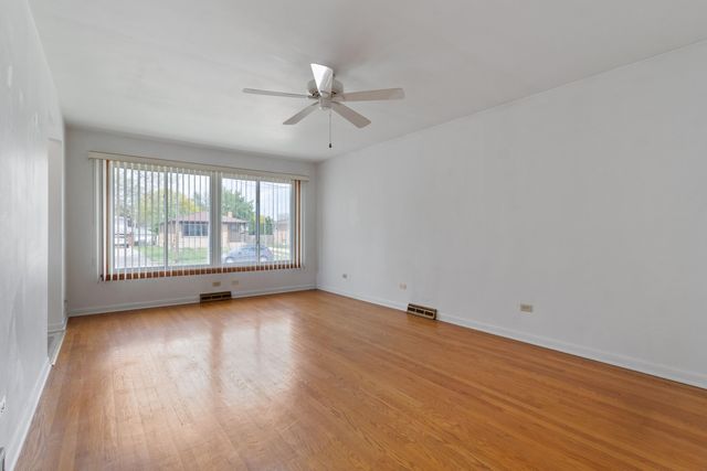 2618 41st Street, Highland, IN 46322