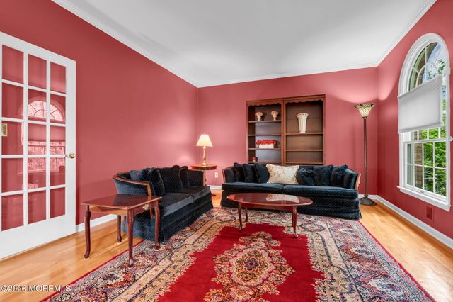 4 Quaker Hill Road, Jackson, NJ 08527