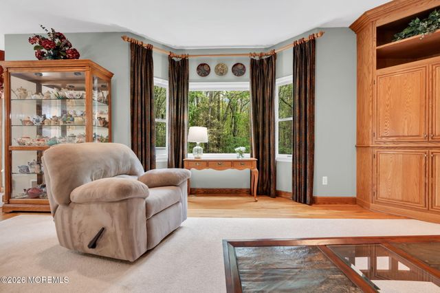 4 Quaker Hill Road, Jackson, NJ 08527