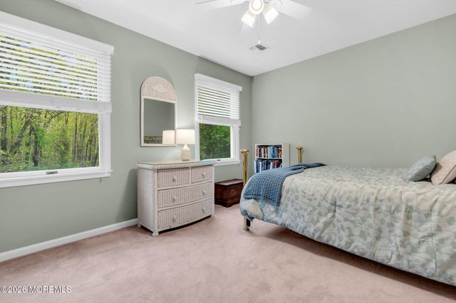 4 Quaker Hill Road, Jackson, NJ 08527