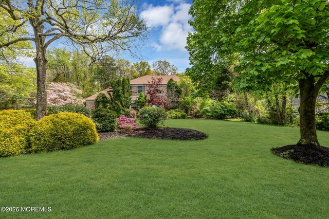 4 Quaker Hill Road, Jackson, NJ 08527