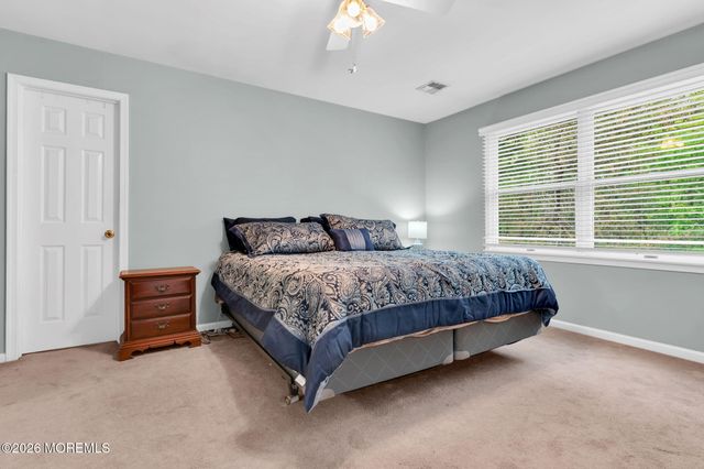 4 Quaker Hill Road, Jackson, NJ 08527