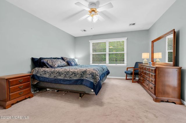 4 Quaker Hill Road, Jackson, NJ 08527