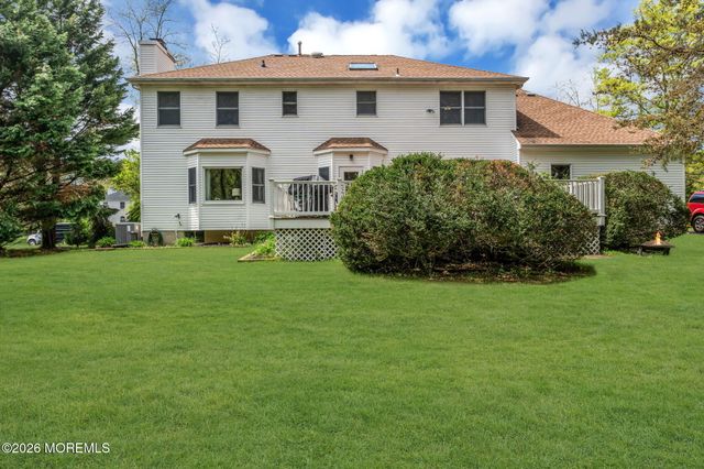 4 Quaker Hill Road, Jackson, NJ 08527