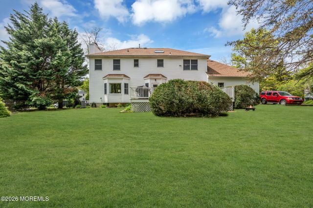 4 Quaker Hill Road, Jackson, NJ 08527