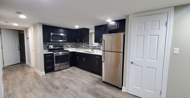 4139 W Fletcher Street GARDEN, Chicago, IL 60641
