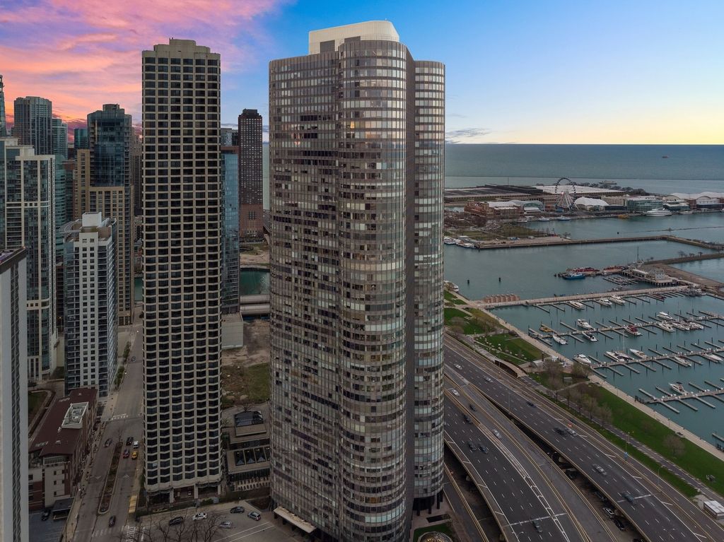 155 N Harbor Drive 4905, Chicago, IL 60601 — exterior
