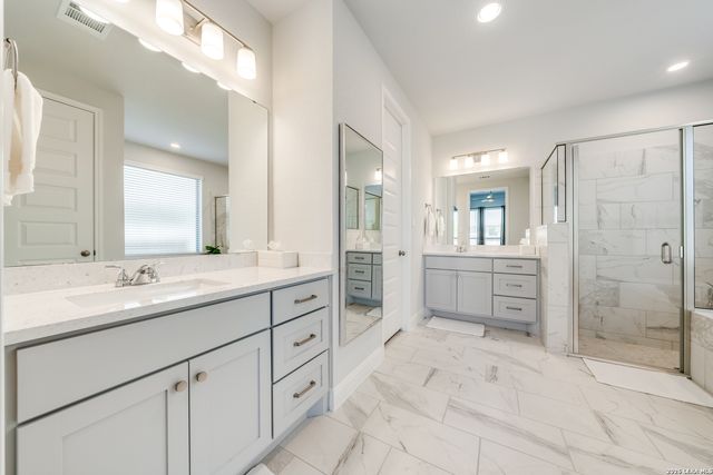 1720 Field Brook, Seguin, TX 78155