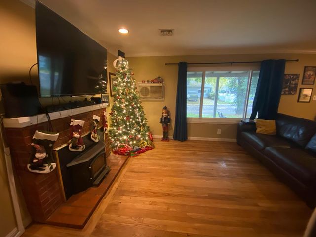 1602 Del Monte Ave, Modesto, CA 95350